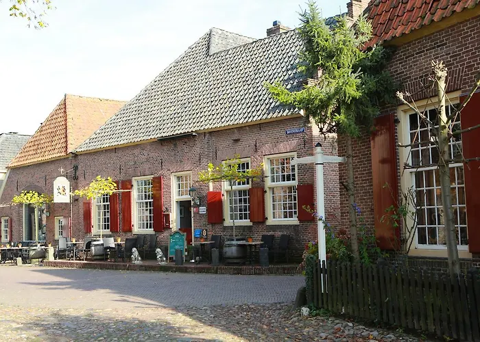 Отель Zonneheuvel *