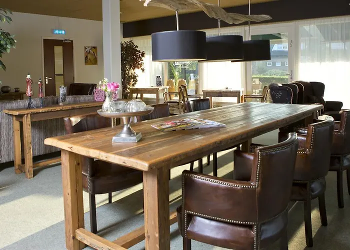 Отель Zonneheuvel *